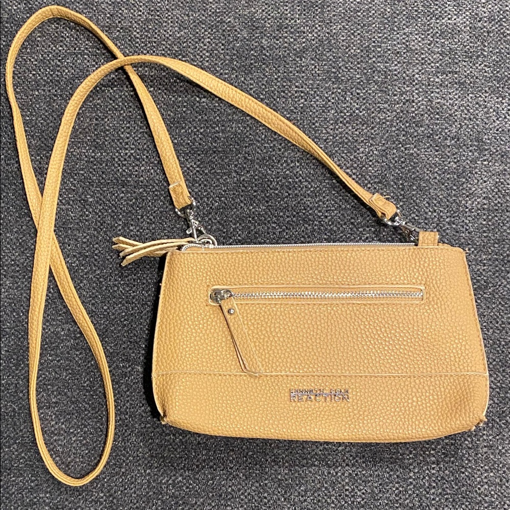 NWOT Kenneth Cole Reaction Crossbody Purse